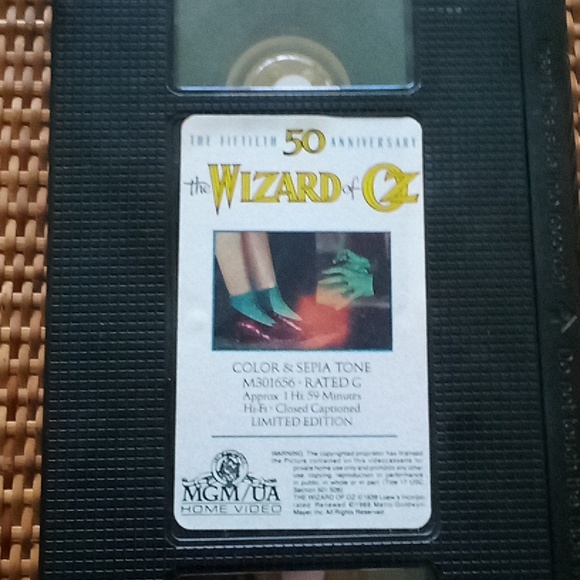 VHS The Wizard of Oz remastered 1989 by MGM - Picture 9 of 14
